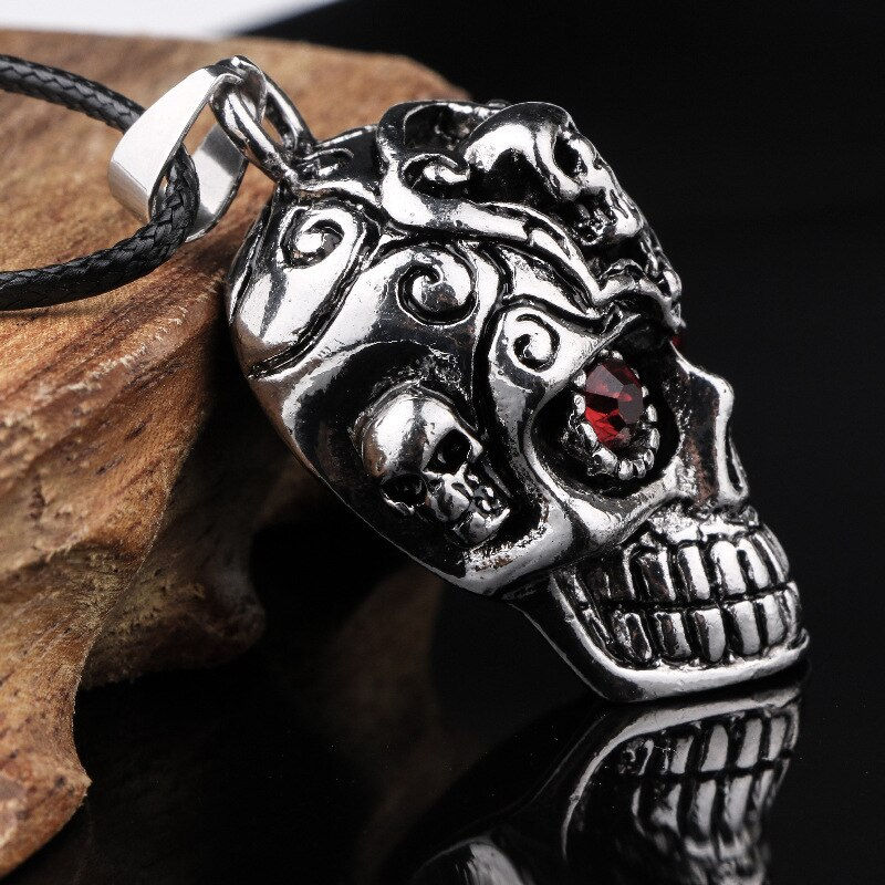 Skeleton red eye - necklace