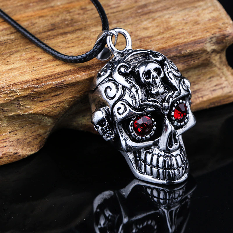 Skeleton red eye - necklace